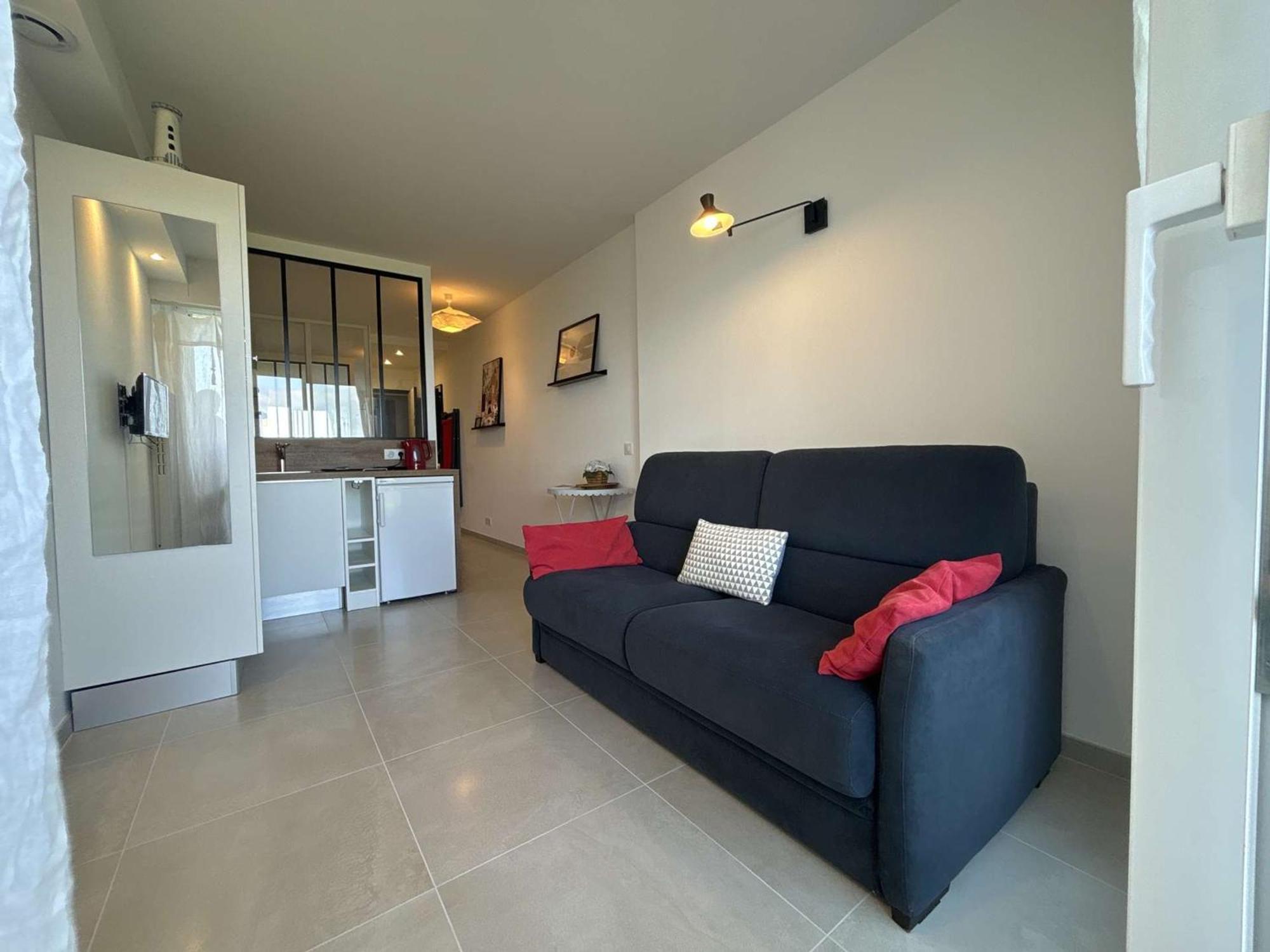 Studio En Bord De Mer A Royan, Parking, Tv, Tout Equipe - Fr-1-494-67 Eksteriør billede